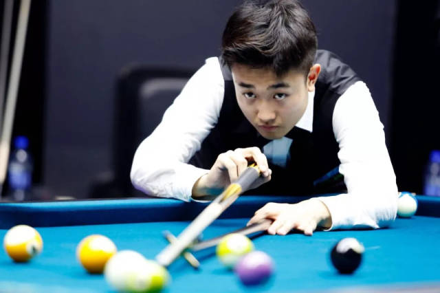 秀球员中 秀球员中