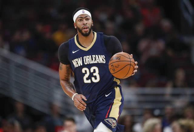 而令人侧目 而令人侧目