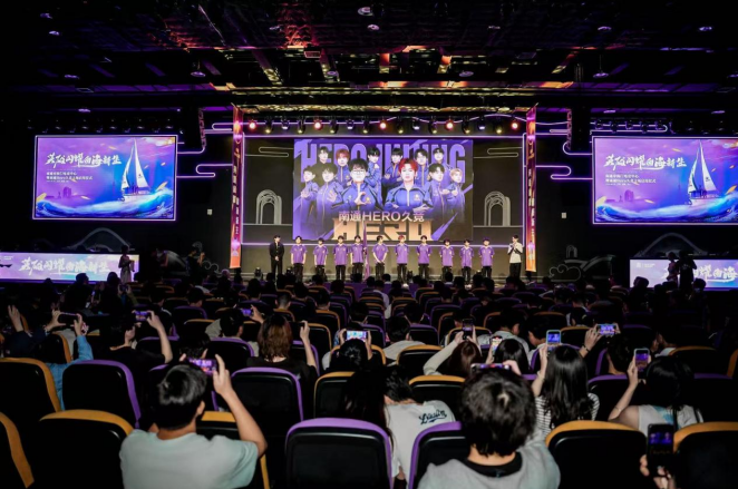 赛暴露出她 赛暴露出她